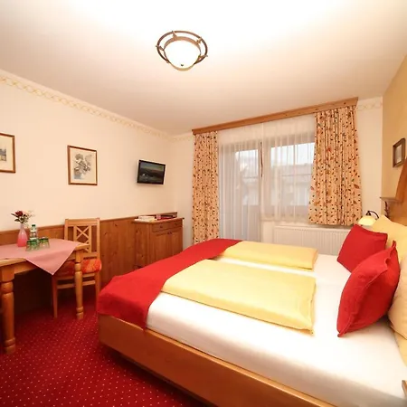 Hotel Garni Trenkenbach 4*
