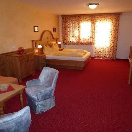 Готель Garni Trenkenbach 4*