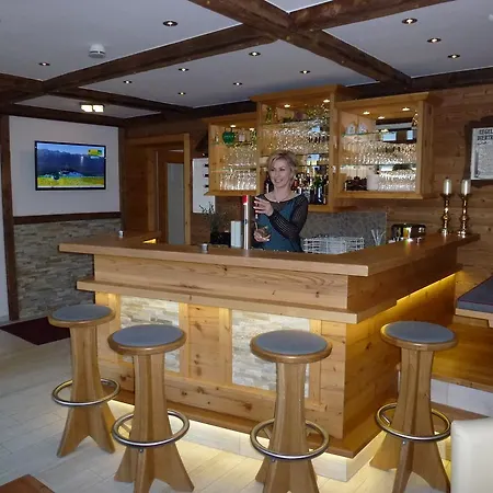 Готель Garni Trenkenbach 4*